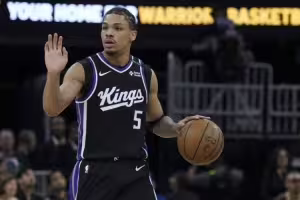 24投5中！7号秀阿卡夫成1971年后首秀20+出手命中率最低的新秀